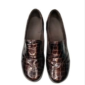 Clarks Bendable Faux Patent Leather Reptile Print Shoes